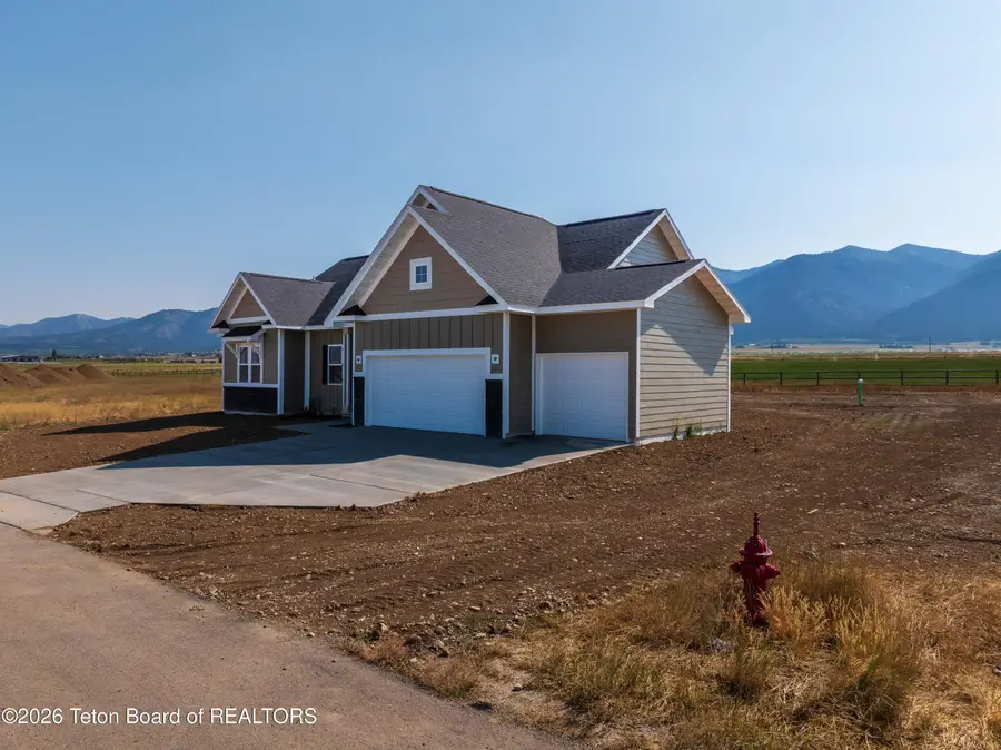 654 Little Greys Loop, Etna, WY 83120 - #3