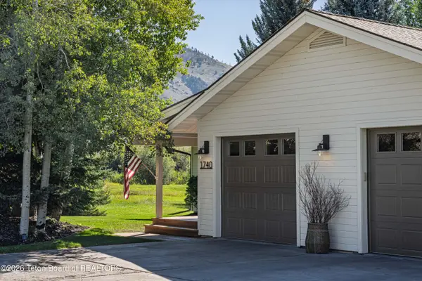 1740 W Diamond Hitch Drive, Jackson, WY 83001