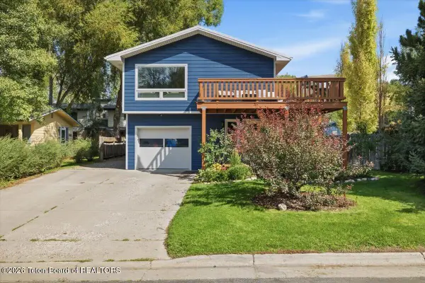 220 Crabtree Lane, Jackson, WY 83001