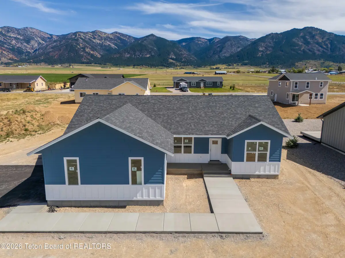 576 Little Greys Loop, Etna, WY 83118 - #1