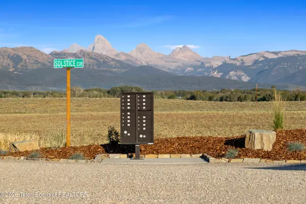 14 Solstice Circle, Tetonia, ID 83452