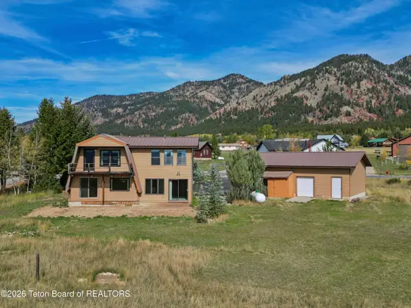 586 Cedar Creek Drive, Star Valley Ranch, WY 83127