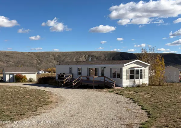 14 Oriole Lane, Boulder, WY 82923