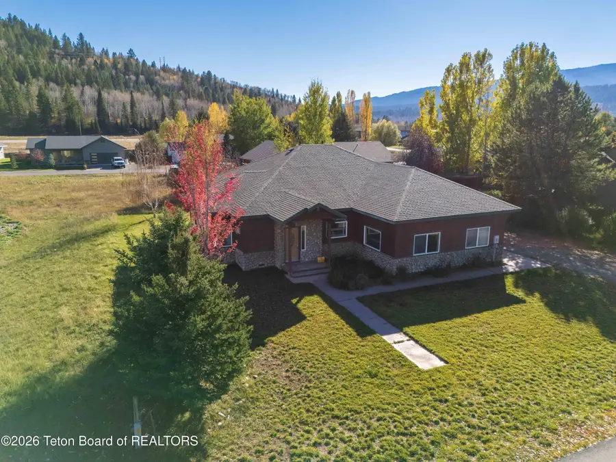 326 Snake River Drive, Alpine, WY 83128 - #2