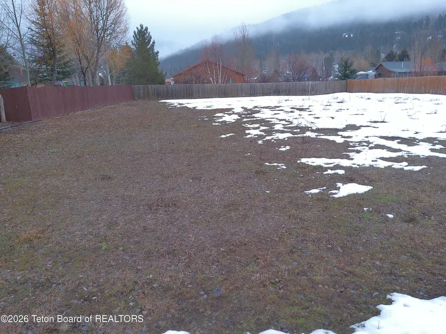 519 Snake River Drive, Alpine, WY 83128 - #2