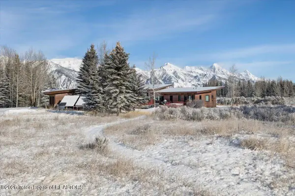 130 Stinnett Drive, Jackson, WY 83011