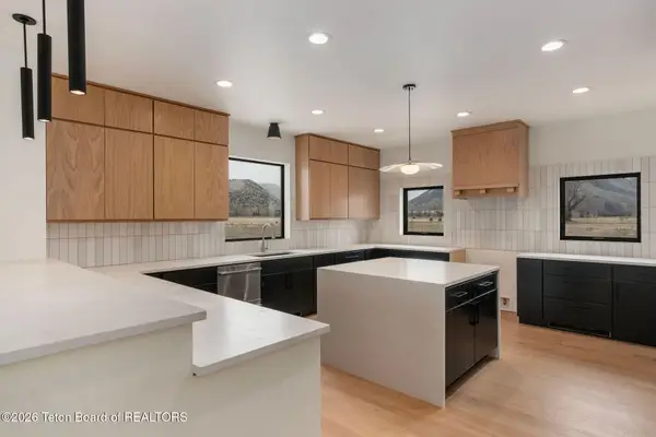 2055 Log Cabin Clb Road, Jackson, WY 83001