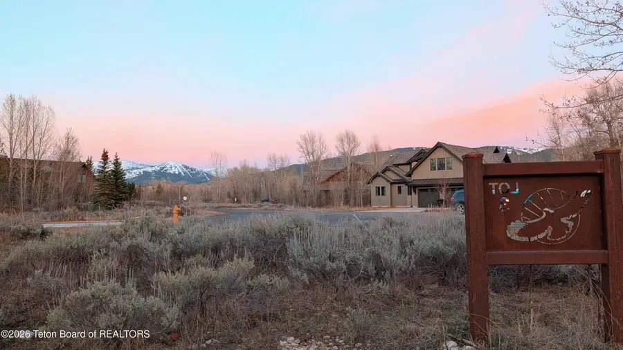 976 Couloir Court, Driggs, ID 83422 - #3