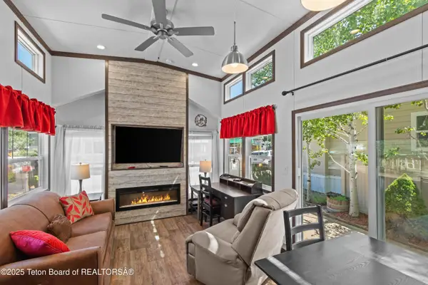 110 Oxbow Drive, Thayne, WY 83127