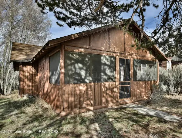 136 N Lake Avenue, Pinedale, WY 82941