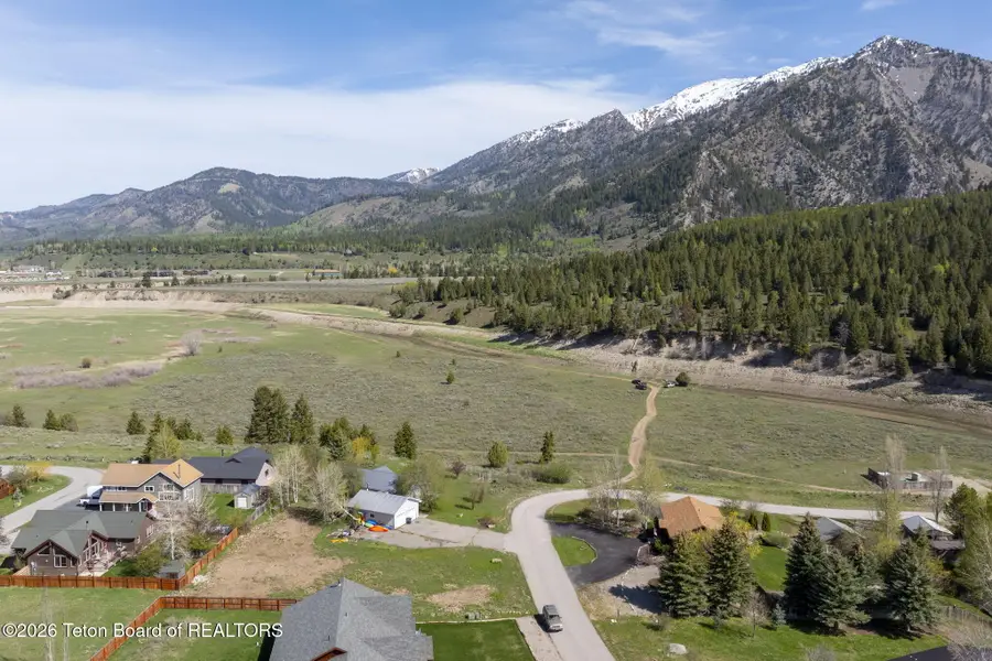 540 Forest Circle Drive, Alpine, WY 83128 - #2