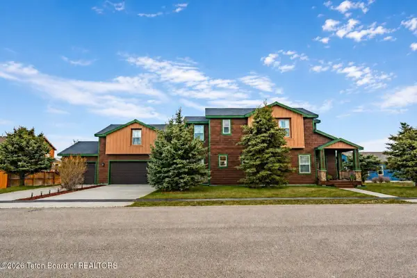 1010 Cobblestone Street, Pinedale, WY 82941