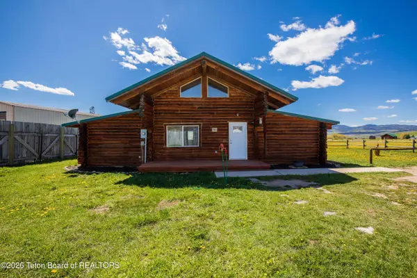 81 Meadowlark Lane, Grover, WY 83122