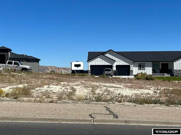1325 Buck Drive, Green River, WY 82935