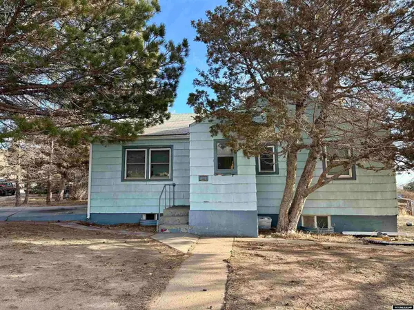 1323 Cherry Street, Rawlins, WY 82301
