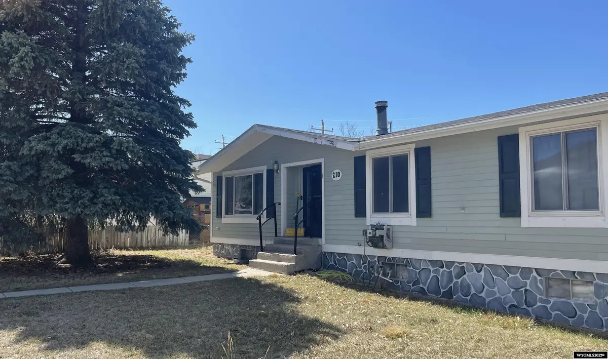 210 N 9th Street, Douglas, WY 82633 - Image #1