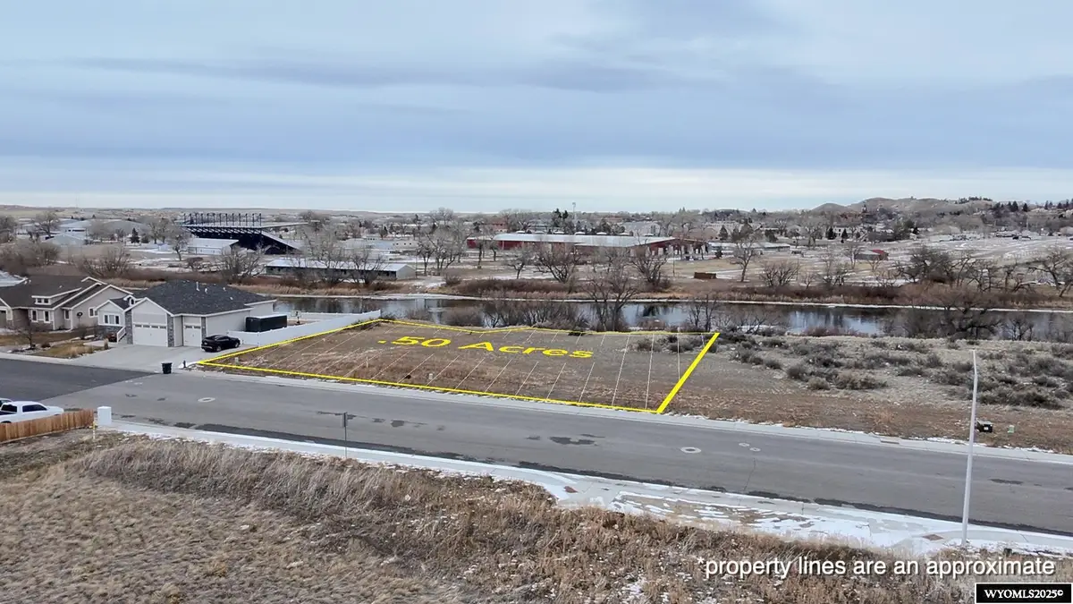 475 Pearson Dr, Douglas, WY 82633 - Image #1