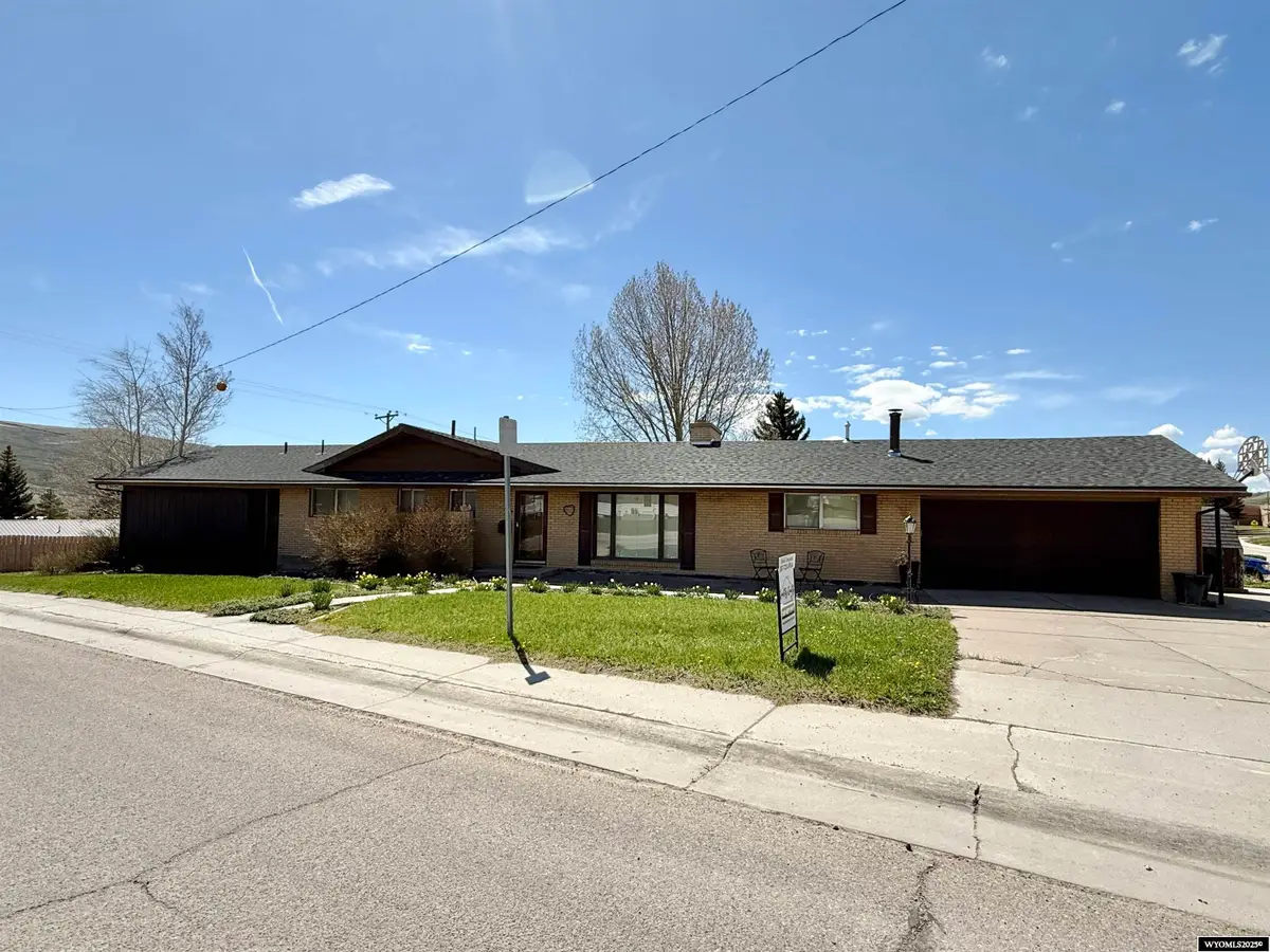 822 Moose St, Kemmerer, WY 83101 - Image #1