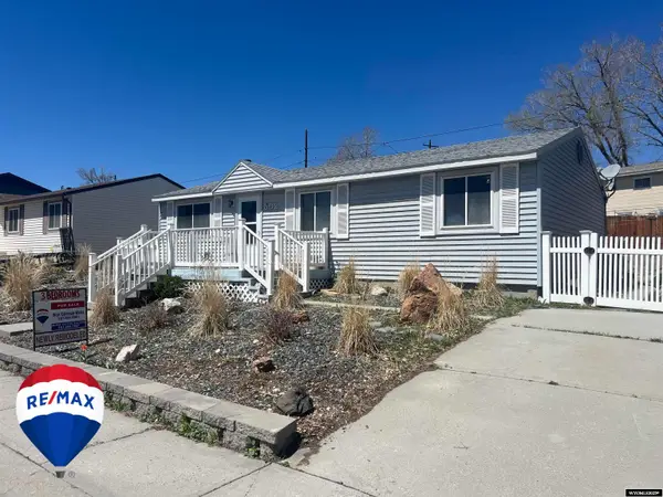 302 Kinnikinnick Drive, Riverton, WY 82501