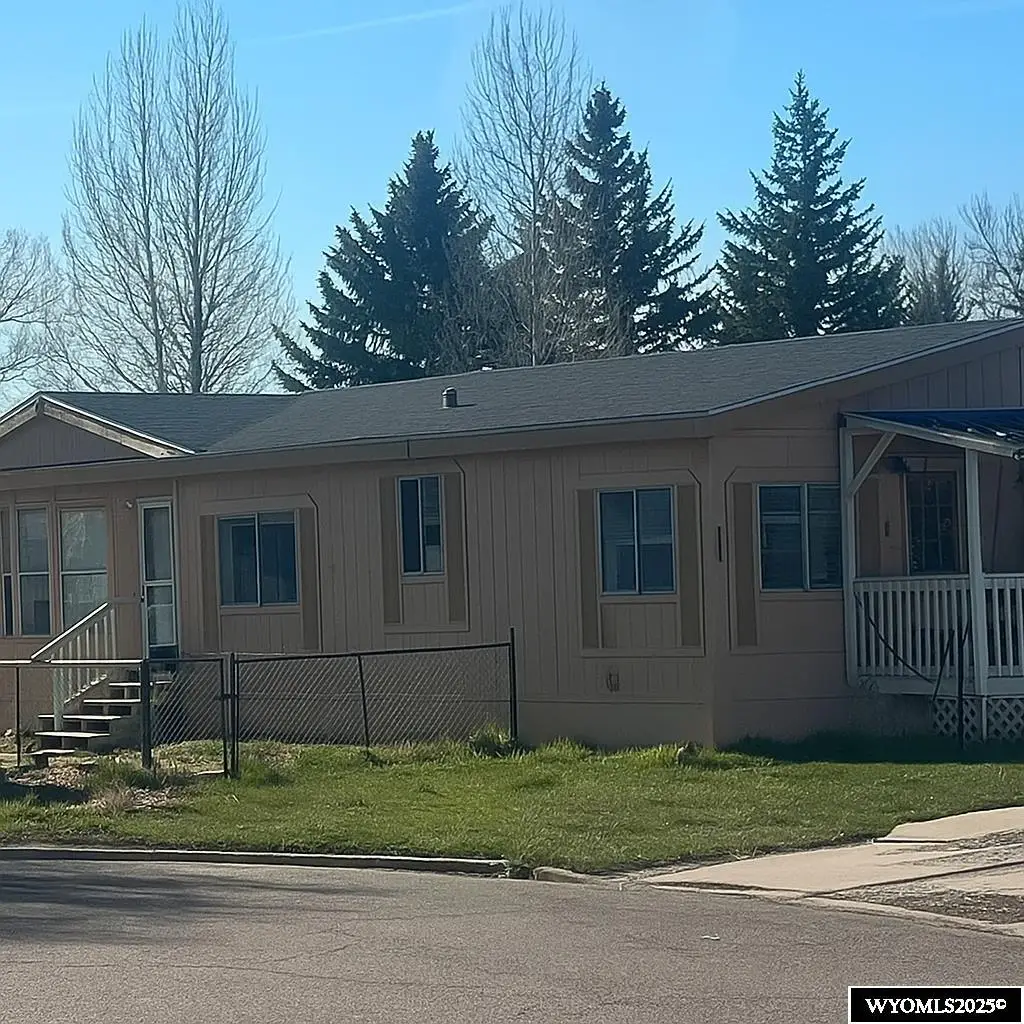 222 Roosevelt, Evanston, WY 82930 - Image #1
