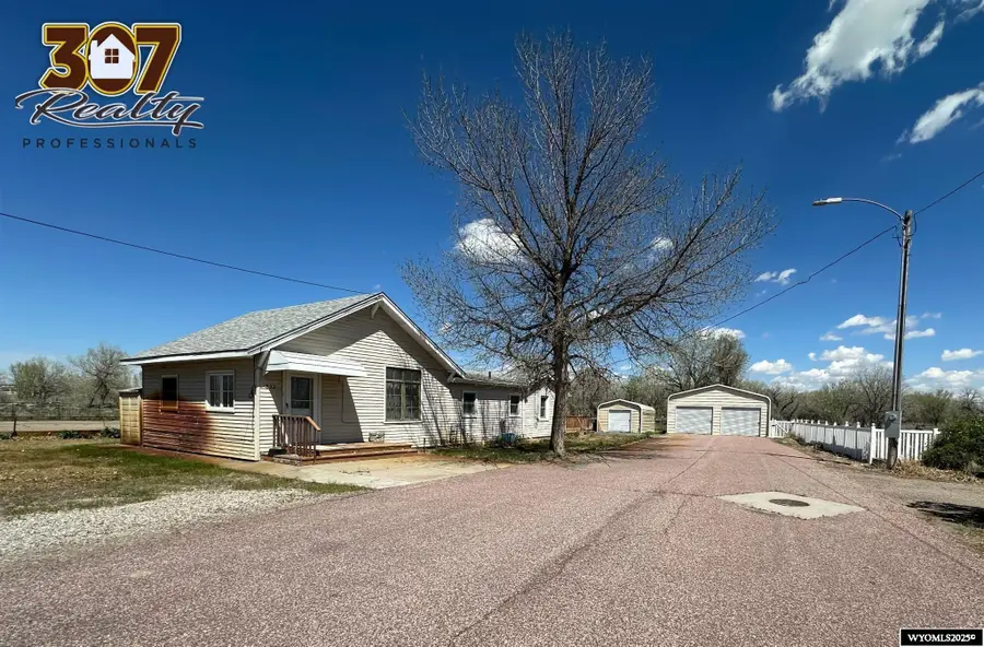 832 E 5th Avenue, Torrington, WY 82240 - Image #3