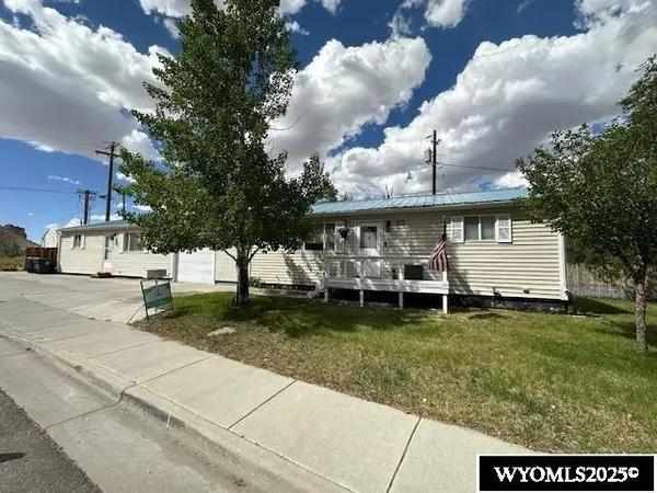 560 Hillcrest Way, Green River, WY 82935