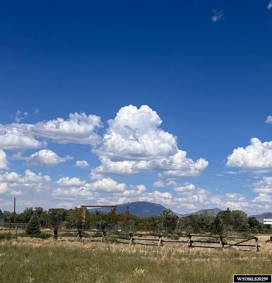 514 W Hugus, Saratoga, WY 82331 - Image #3