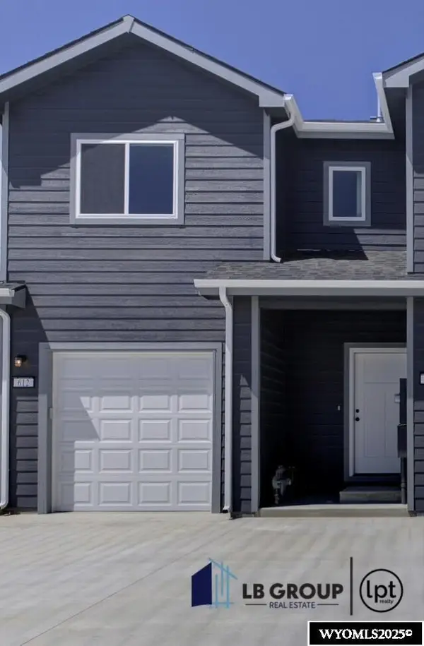 612 Badger Lane, Mills, WY 82644