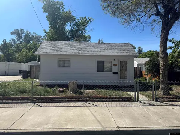 1220 11th Street, Rock Springs, WY 82901