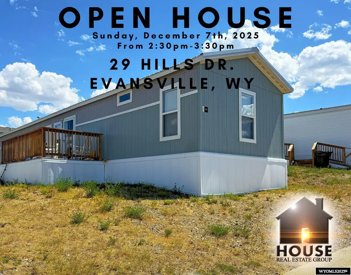 29 Hills Dr, Evansville, WY 82636 - Image #1
