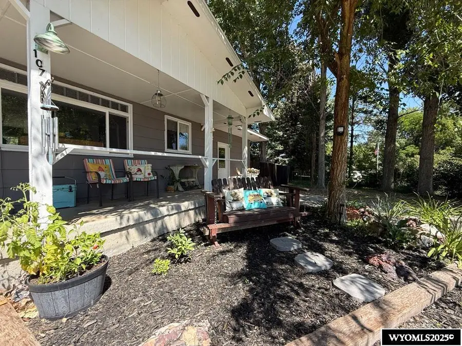 107 Hutchinson Road, Riverton, WY 82501 - Image #2