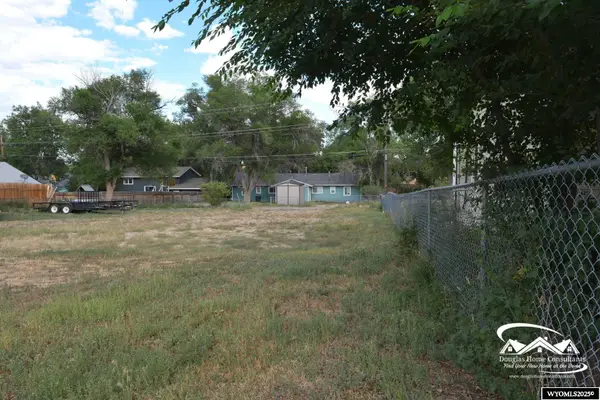 618 S 5th Street, Glenrock, WY 82637