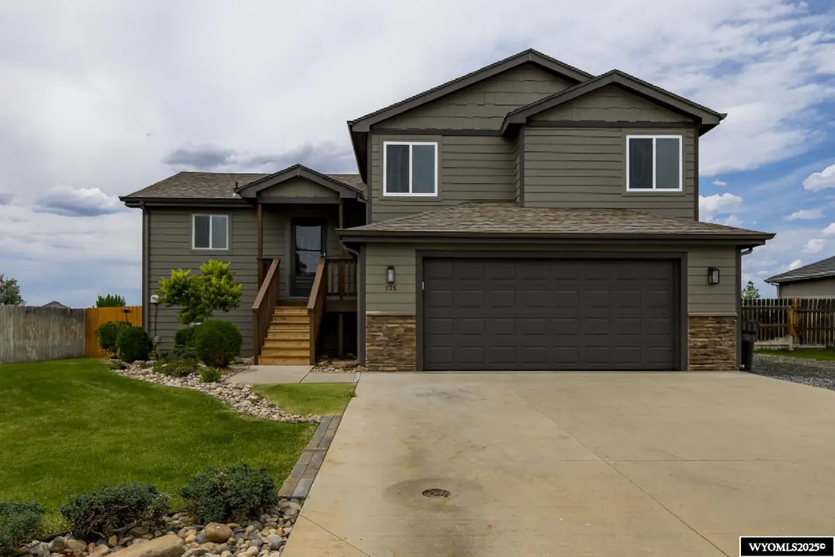 795 Reshaw Circle, Evansville, WY 82636 - Image #1
