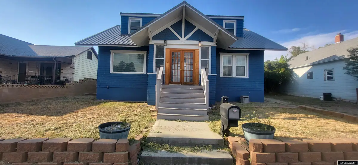 711 W Buffalo ST, Rawlins, WY 82301 - Image #1