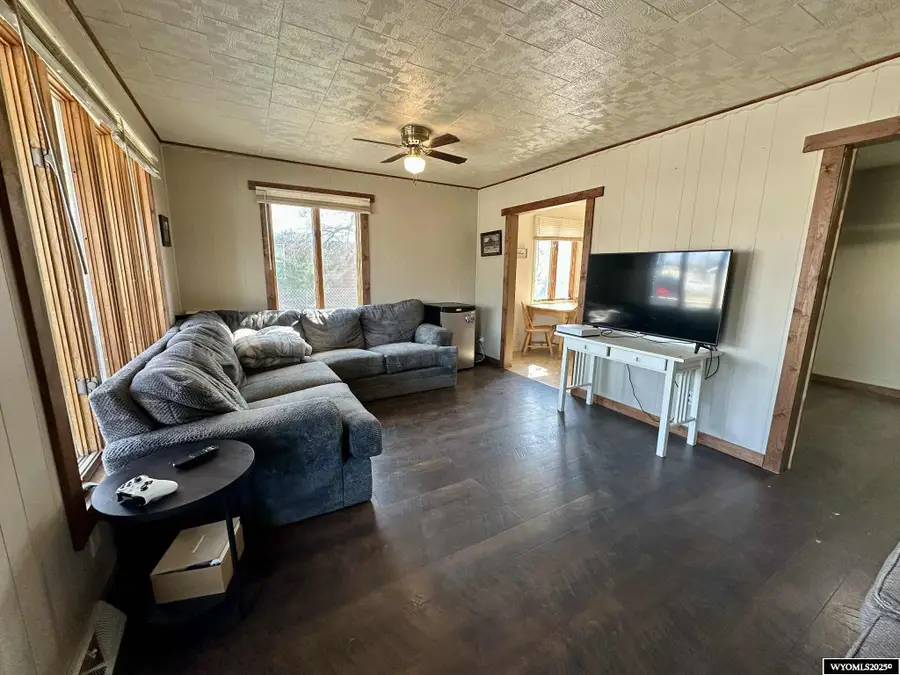 307 W 2nd Street, Shoshoni, WY 82649 - Image #2