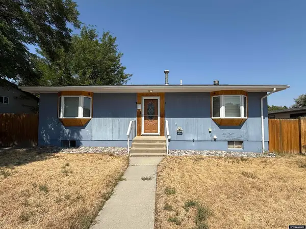 1302 Johnson Avenue, Thermopolis, WY 82443