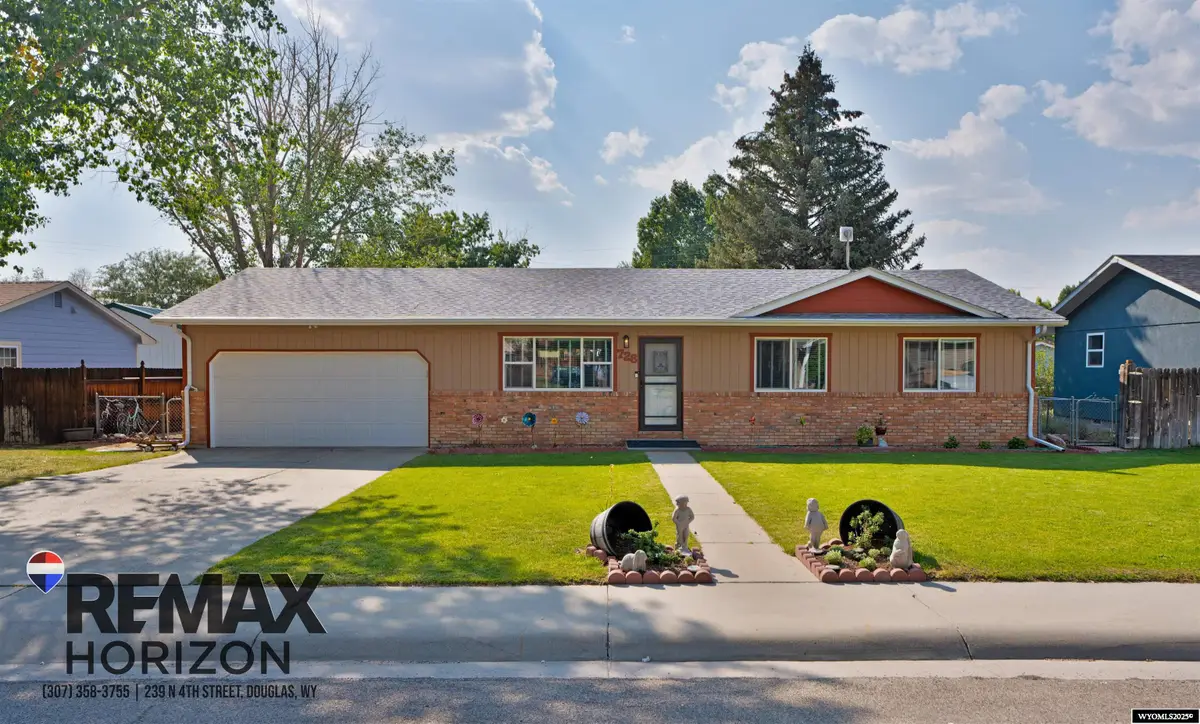 728 Grant Street, Douglas, WY 82633 - Image #1