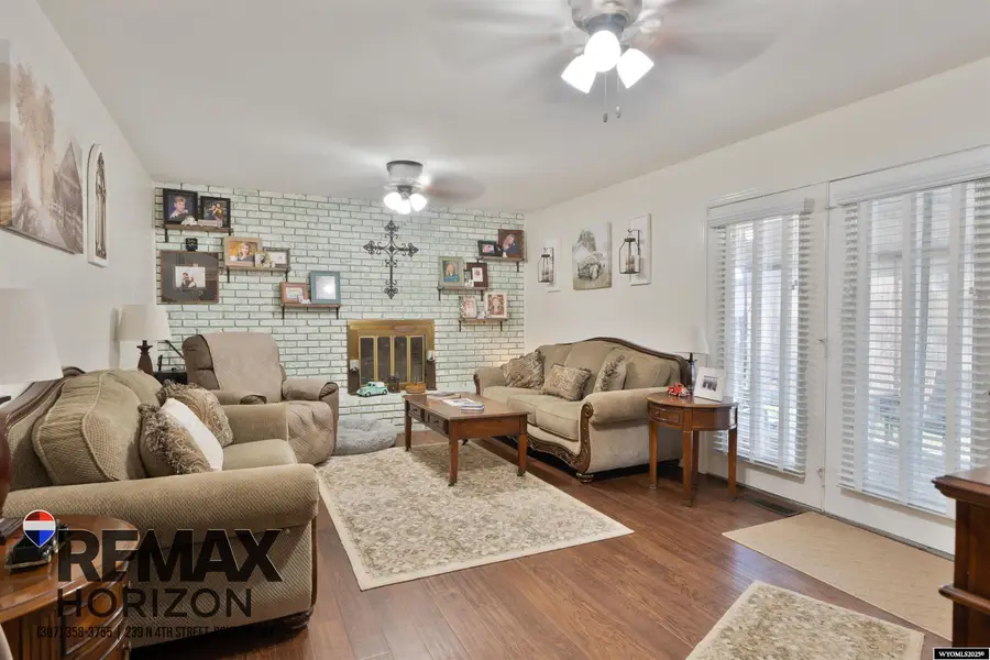 728 Grant Street, Douglas, WY 82633 - Image #2