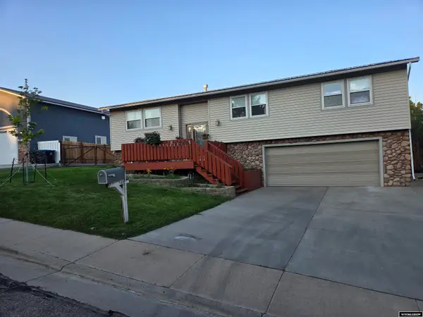 2330 NEW HAMPSHIRE Street, Green River, WY 82935