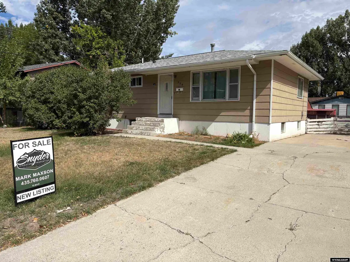 817 Yvonne Drive, Riverton, WY 82501 - Image #1