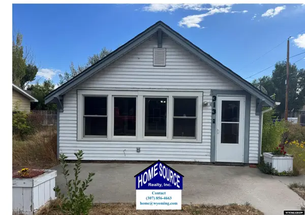 313 N 6th St E, Riverton, WY 82501-3342