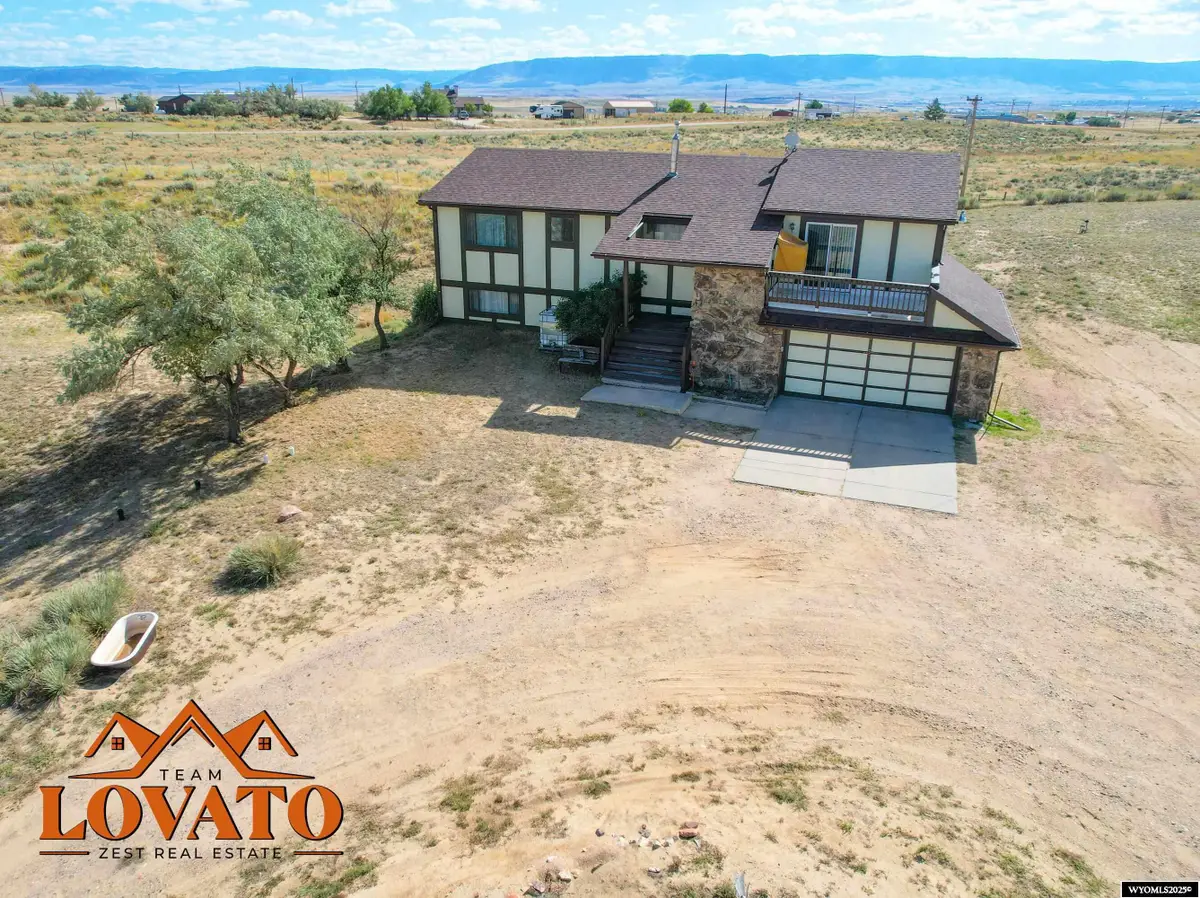 8635 Quartz Circle, Evansville, WY 82636 - Image #1