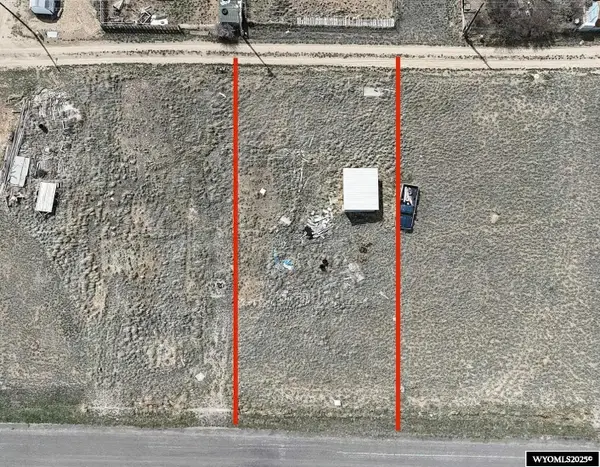 807 W Saratoga Ave, Saratoga, WY 82331