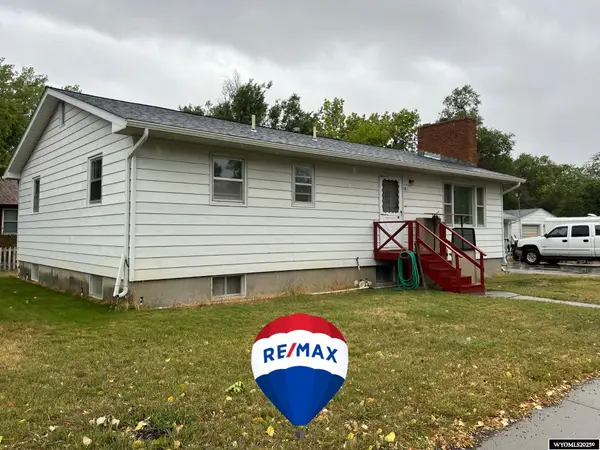 105 N 10th St E, Riverton, WY 82501