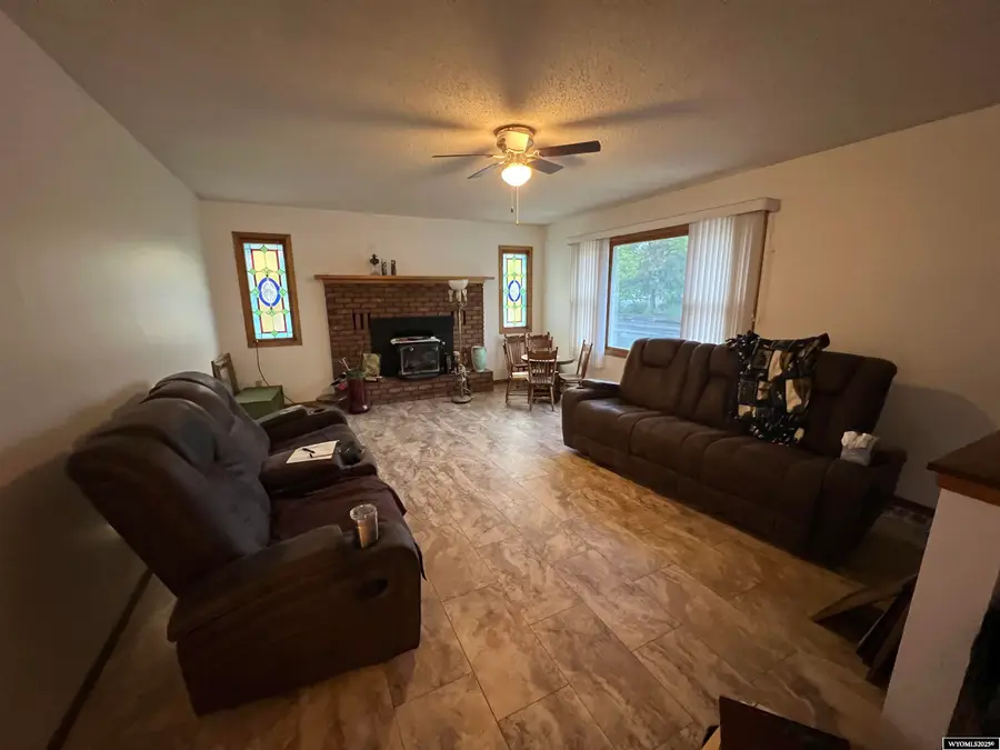 105 N 10th St E, Riverton, WY 82501 - Image #3