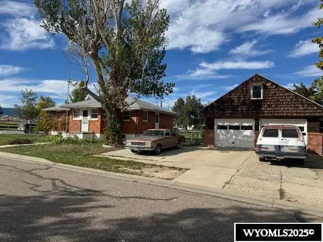 112 Holmes Street, Evansville, WY 82636 - Image #1