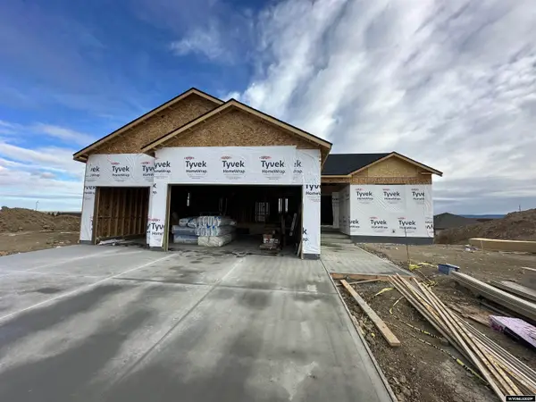 2425 Heathrow Avenue, Casper, WY 82609