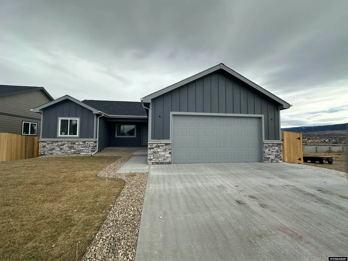 4578 Shale Circle, Mills, WY 82644 - Image #1