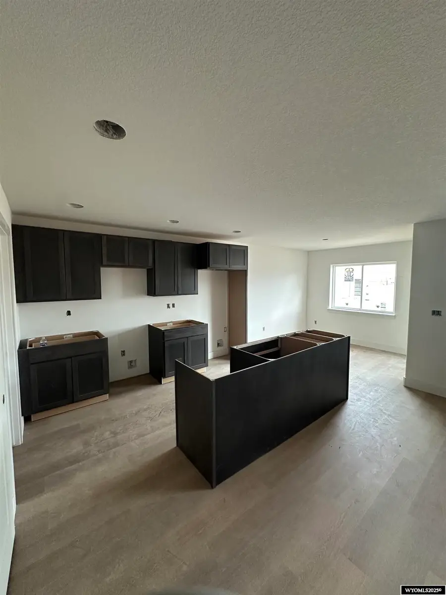4588 Shale Circle, Mills, WY 82644 - Image #3