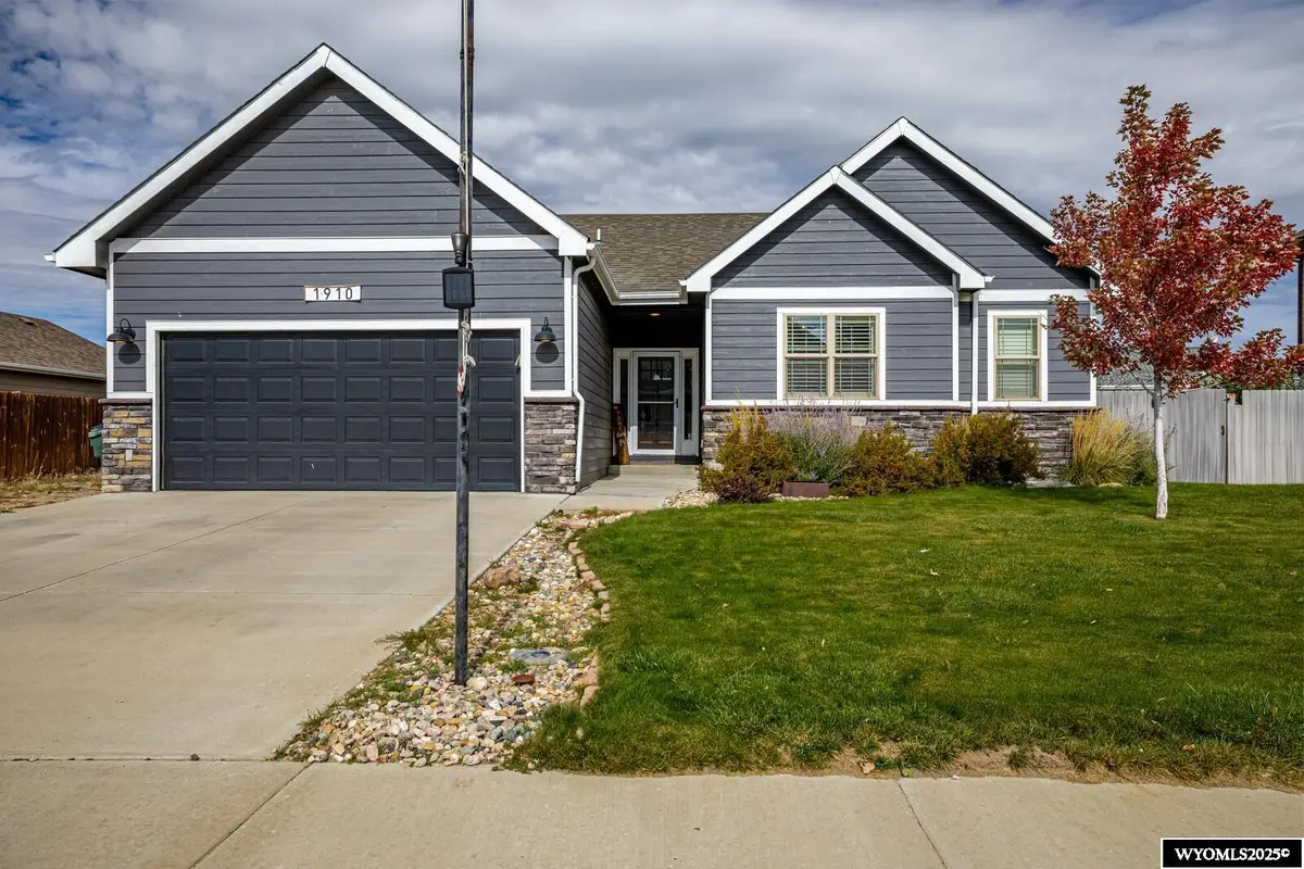 1910 Inca Trail, Bar Nunn, WY 82601 - Image #1